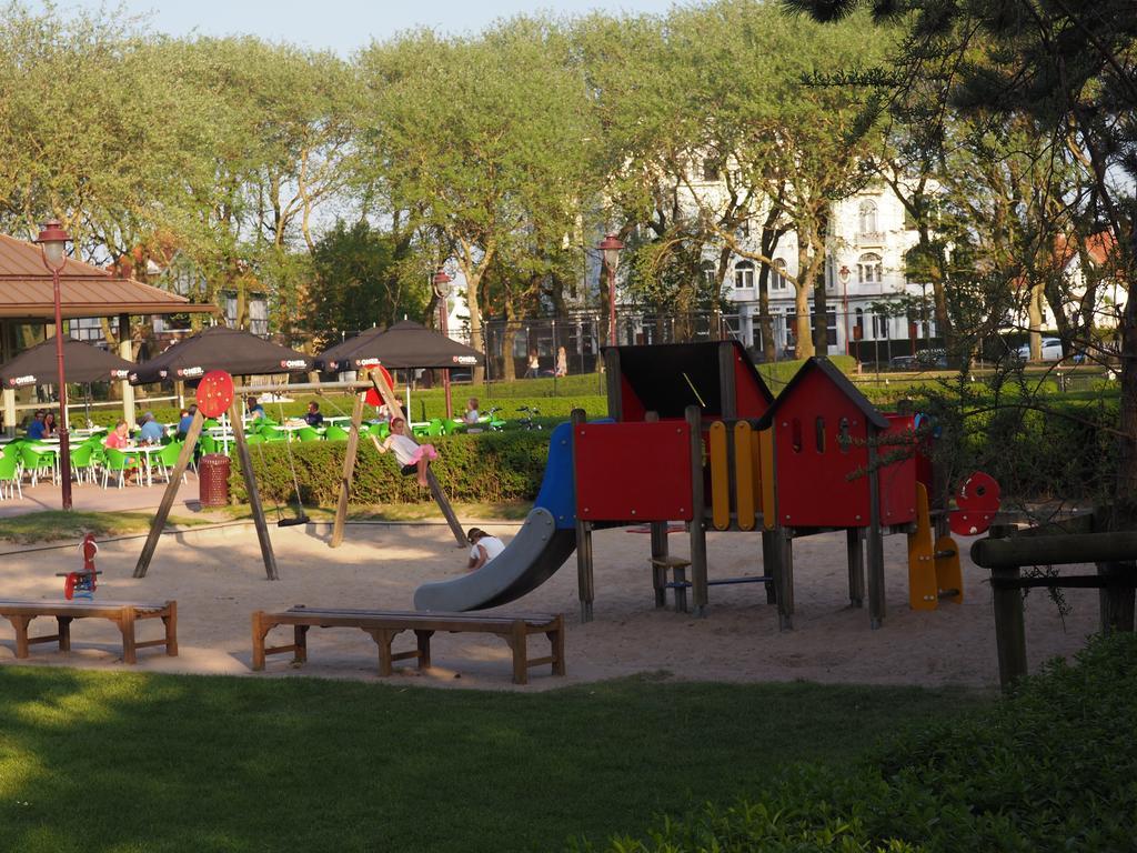 Appartement Sur La Digue - De Haan - Le Coq - Silver Beach D2 Esterno foto