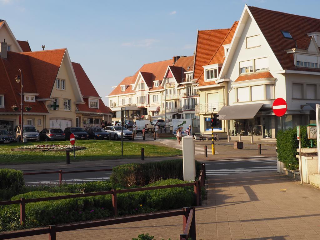 Appartement Sur La Digue - De Haan - Le Coq - Silver Beach D2 Esterno foto