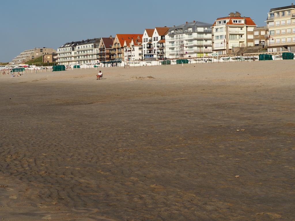 Appartement Sur La Digue - De Haan - Le Coq - Silver Beach D2 Esterno foto