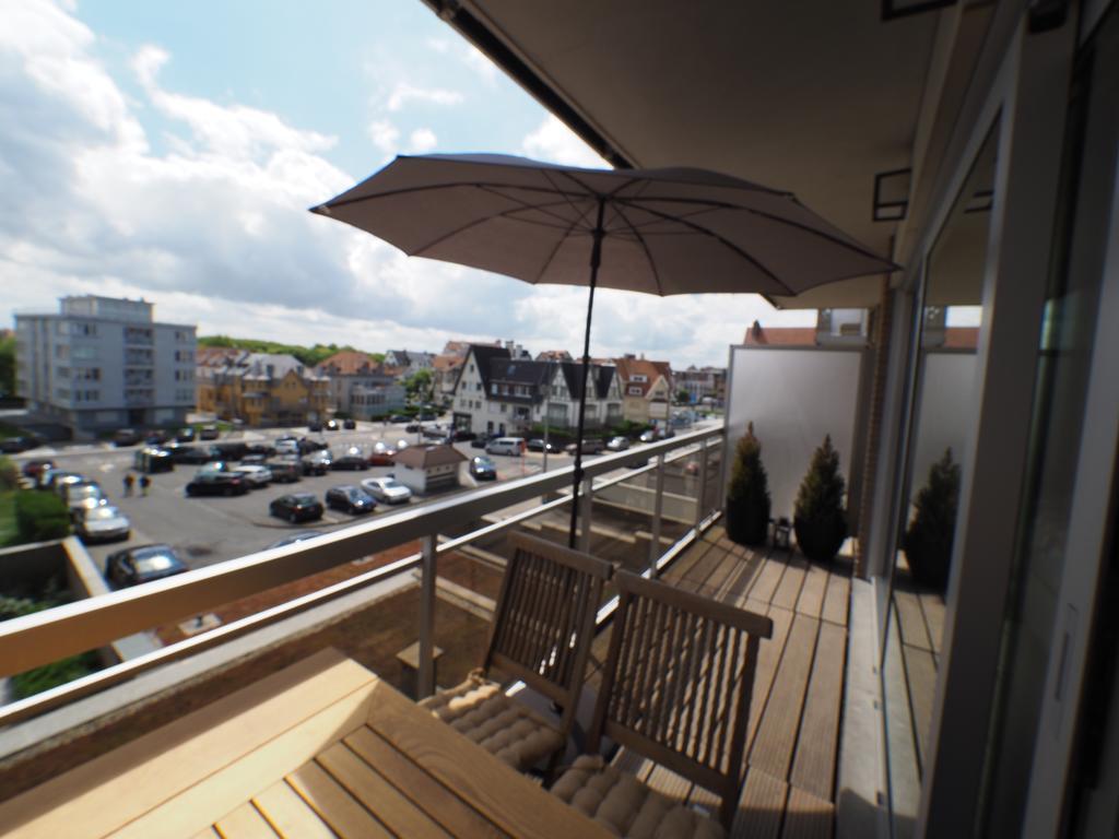 Appartement Sur La Digue - De Haan - Le Coq - Silver Beach D2 Esterno foto