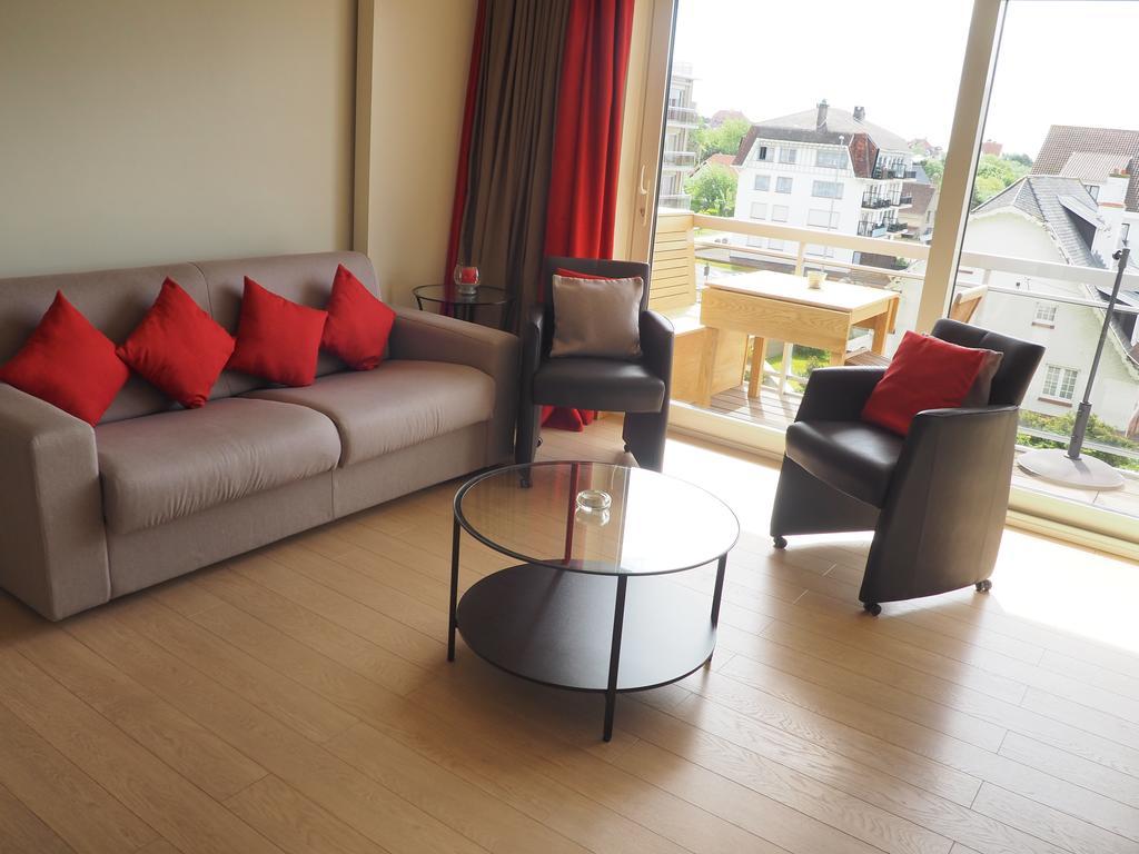 Appartement Sur La Digue - De Haan - Le Coq - Silver Beach D2 Esterno foto
